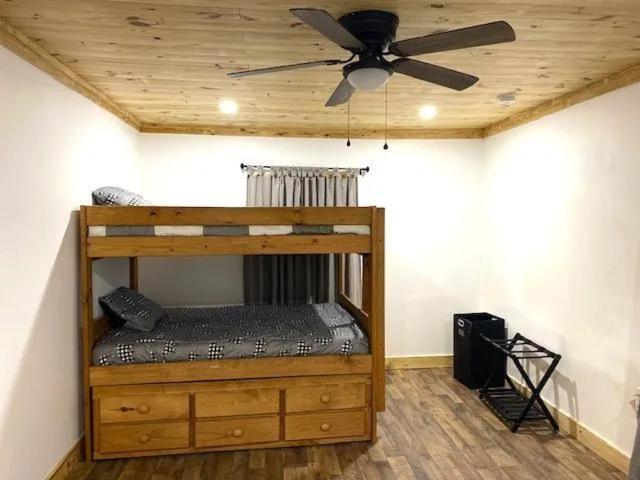 Modern Style, Arcade, Fire Pit, Pet Friendly Βίλα Pigeon Forge Εξωτερικό φωτογραφία