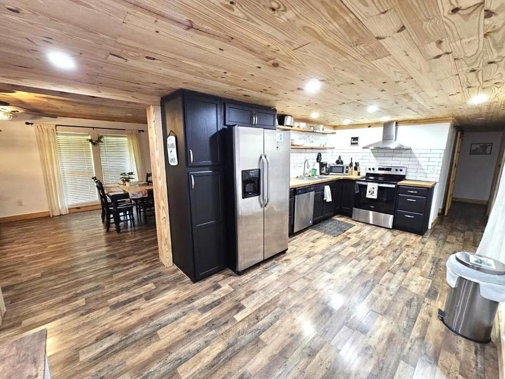 Modern Style, Arcade, Fire Pit, Pet Friendly Βίλα Pigeon Forge Εξωτερικό φωτογραφία